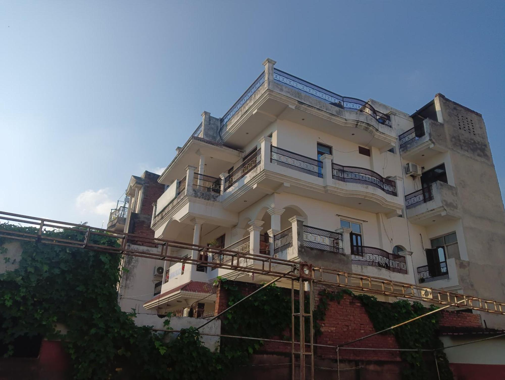 Varuna Palace Varanasi , Near Mandir & Ghat'S Kültér fotó
