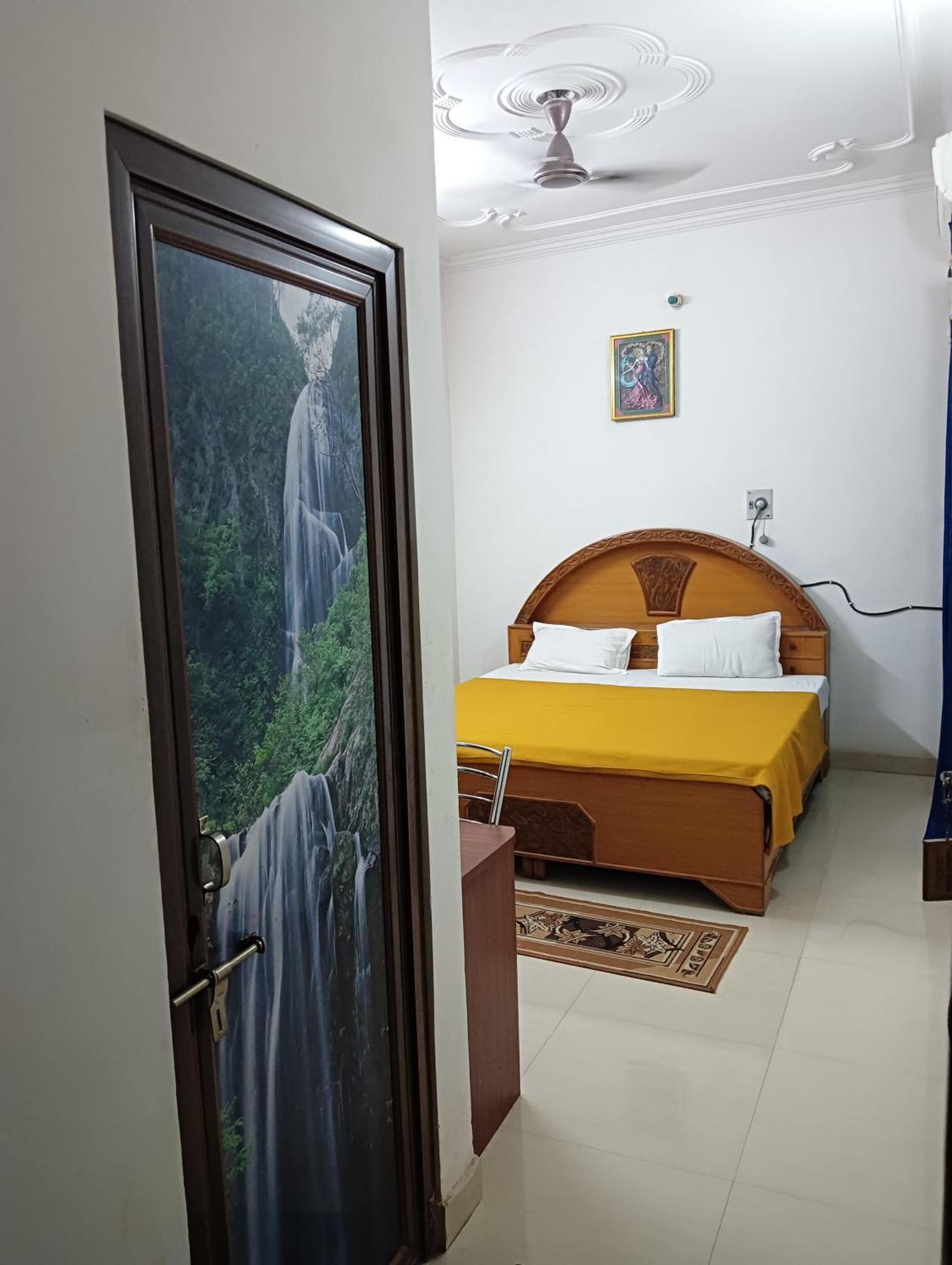 Varuna Palace Varanasi , Near Mandir & Ghat'S Kültér fotó